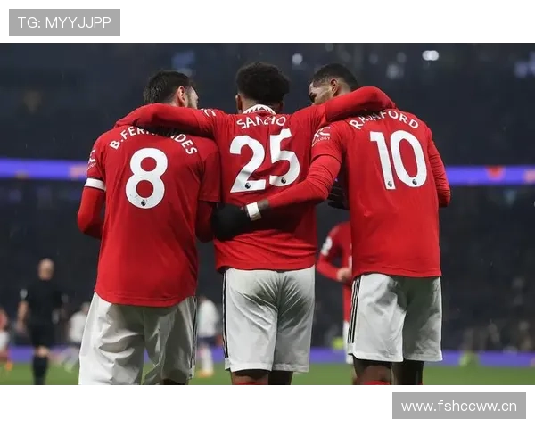 曼联争冠困境加剧：战术转型迟缓，阵容短板与体系失衡影响扩大