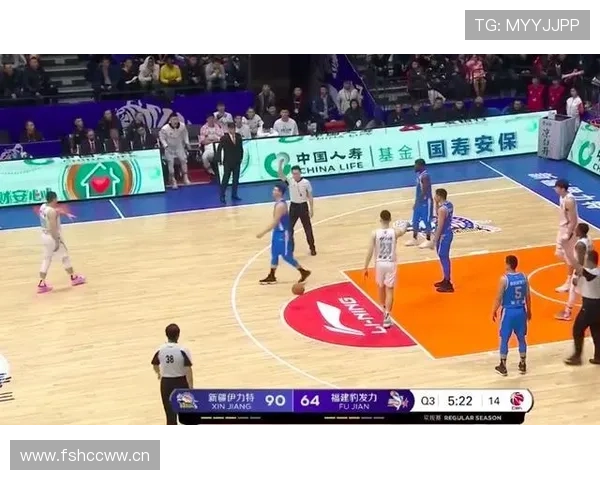 深入解析篮球卡位犯规规则:判定标准与防守要点 深入解析篮球卡位犯规规则:判定标准与防守要点